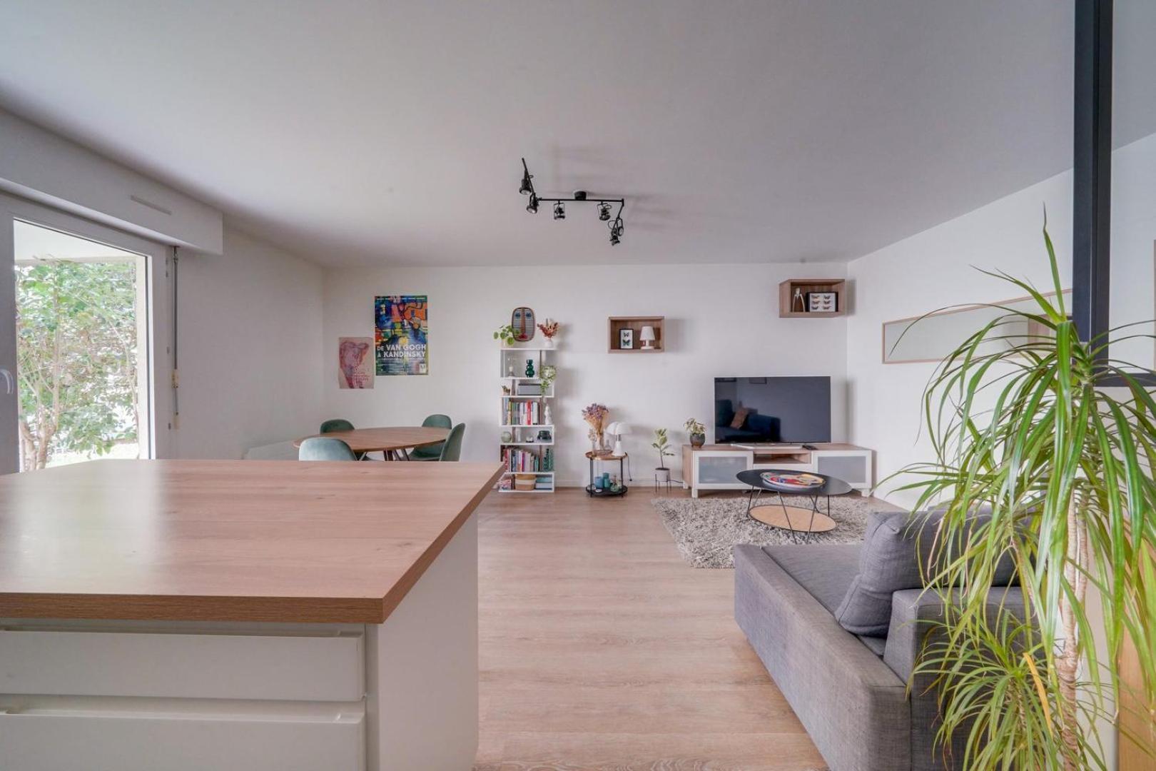 Pleasant Flat In Bordeaux With Terrace And Parking Apartment Exterior photo